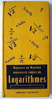 Couverture d'un livre de tables de logarithmes